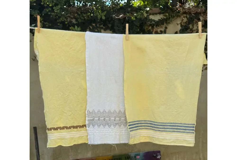 Lot of 3 Vintage Embroidered Linen Tea Towels Crisp Weighty 16x28- Cottagecore